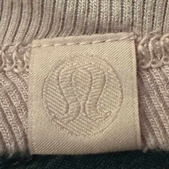 LuluLemon Hold Tight Long-Sleeve Shirt Pink Peony Size 12 - Picture 3 of 3